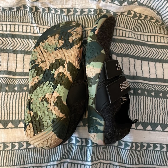 Notorious Lift - Picture 2 of 2